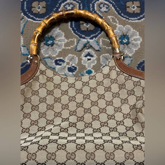 RARE AUTHENTIC VINTAGE GUCCI BAMBOO HANDLED SHOULDER BAG - Picture 1 of 7